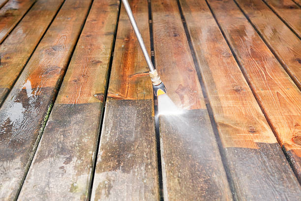 Best Pool Deck Cleaning  in Oak Point, TX